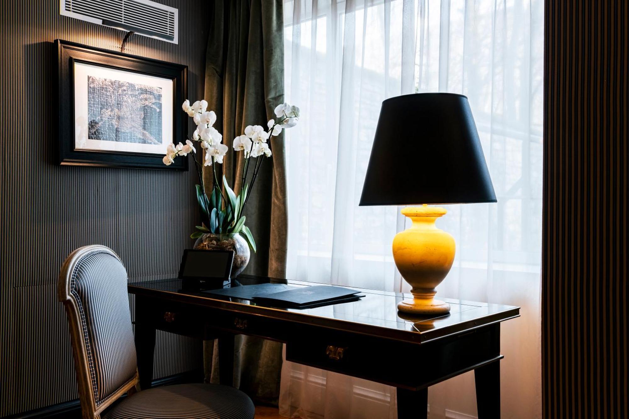 Hotel De Berri Champs-Elysees, A Luxury Collection Hotel Paris Bagian luar foto